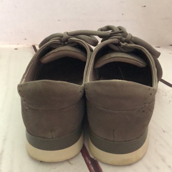 Naturalizer Leather Sneaker - Picture 5 of 6